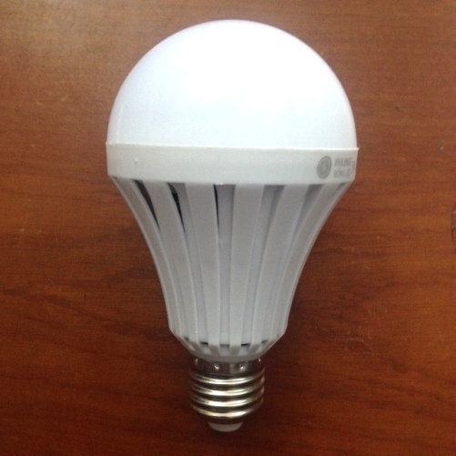 Bóng Led Thông Minh SmartCharge LED 9W