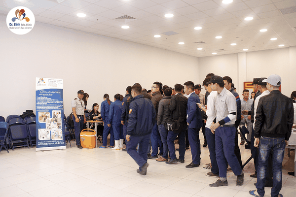 kham-suc-khoe-can-bo