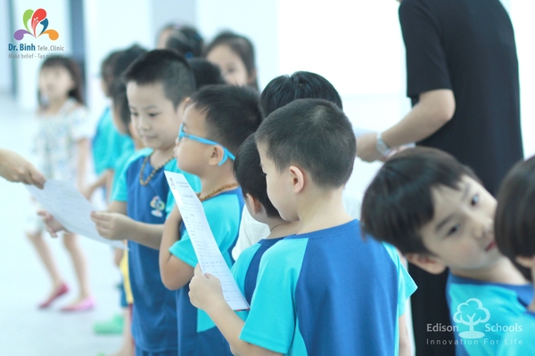 Kiểm tra sức khỏe cho bé chuẩn bị vào năm học mới tại Edison School