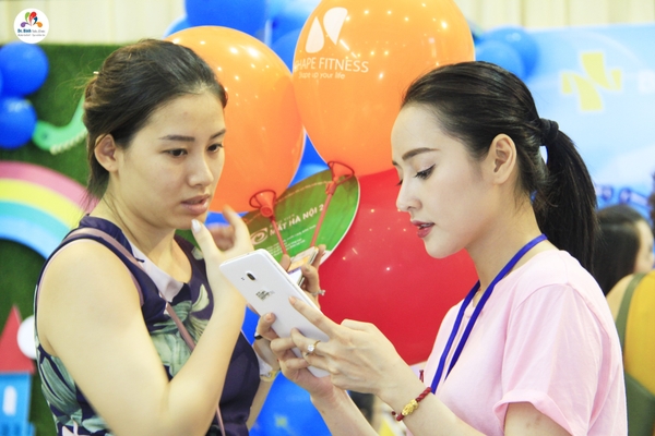 Dr.Binh Tele_Clinic đồng hành cùng ngày hội Baby & School Day 2018