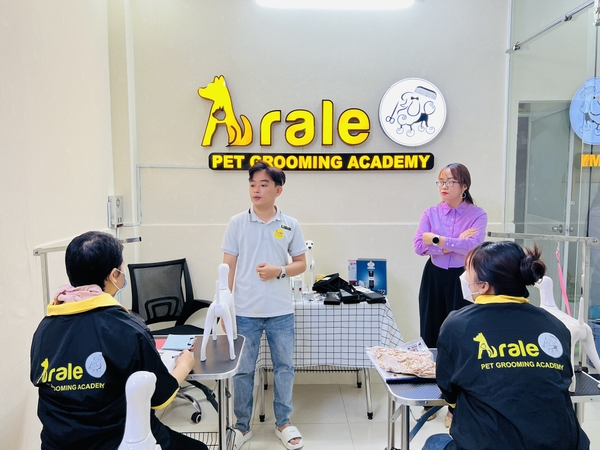 TIẾP NỐI THÀNH CÔNG - KHAI GIẢNG KHOÁ HỌC MỚI TẠI TRUNG TÂM ĐÀO TẠO CẮT TỈA CHÓ MÈO ARALE PET GROOMING ACADEMY THÁNG 3/2023