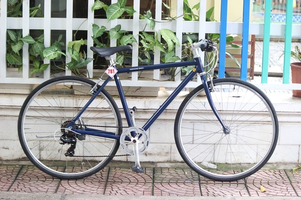 クロスバイク WEEKEND BIKES 700×28C ネイビー 510mm WEEKEND BIKES