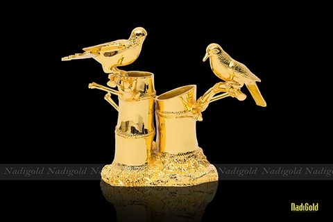 Ý nghĩa vượt bậc của quà tặng mạ vàng cúp chim độc đáo