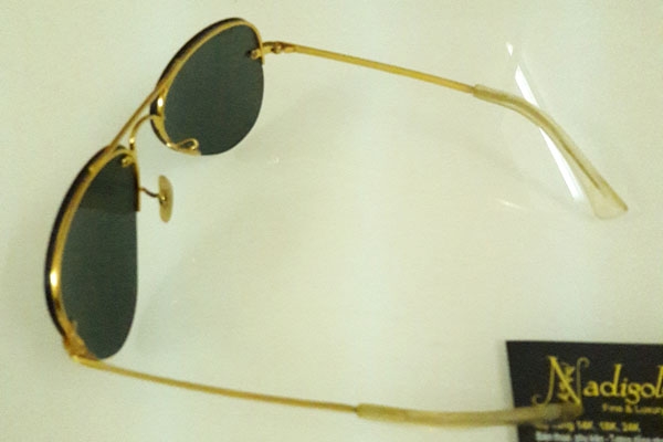 Kính rayban mạ vàng 18K