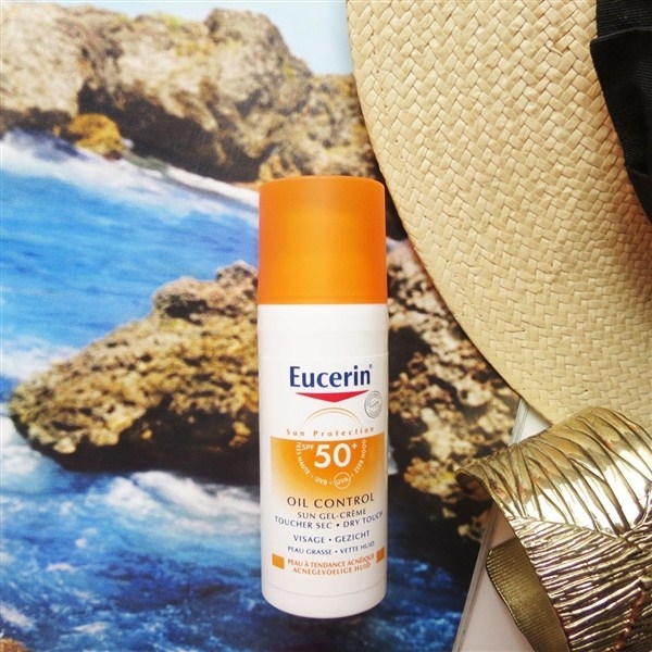 Kem chống nắng Eucerin Sun Gel Oil Control SPF 50+ 