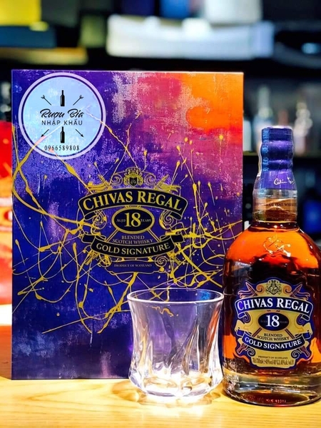 Rượu Chivas Regal 18YO gift box 2025