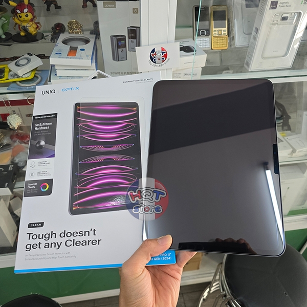 Kính cường lực trong UNIQ Optix Clear iPad Pro 11 / 13 inch M4