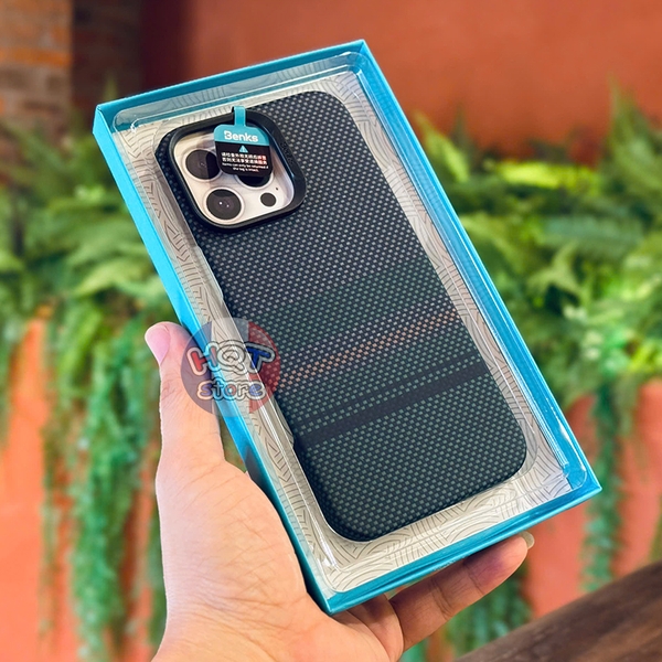 Ốp lưng carbon 600D Benks Aurora ArmorAir Case iPhone 16 Pro Max 16Pro