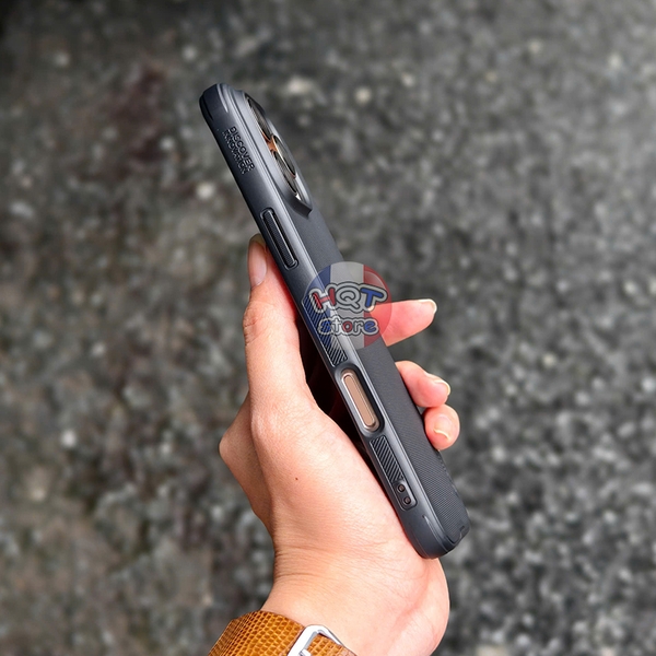 Ốp lưng Nillkin Frosted Shield Pro cho IPhone 16 Pro Max / 16 Pro