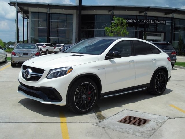 Mercedes-Benz triệu hồi xe GLE vì những lỗi nhỏ
