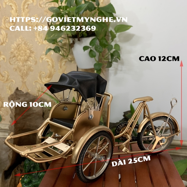 Mô hình xe xích lô sắt trang trí quà tặng đối tác bản sắc Việt Nam - Dài 25cm - Màu nhũ đồng