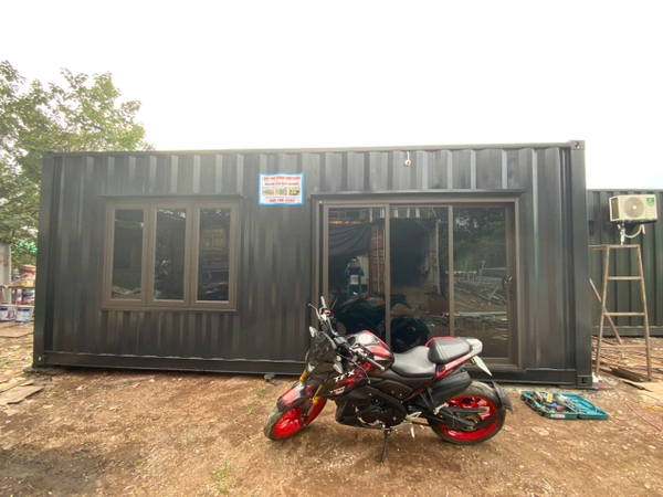 Container Văn Phòng 20feet cửa kính lớn