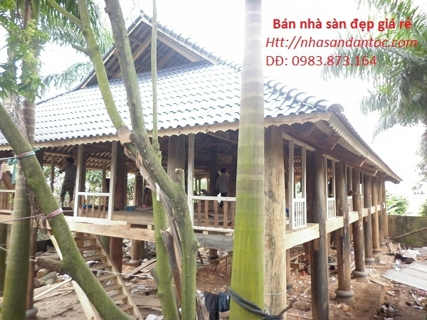 Nhà sàn cũ 7 gian đứng - sân bay Nội Bài