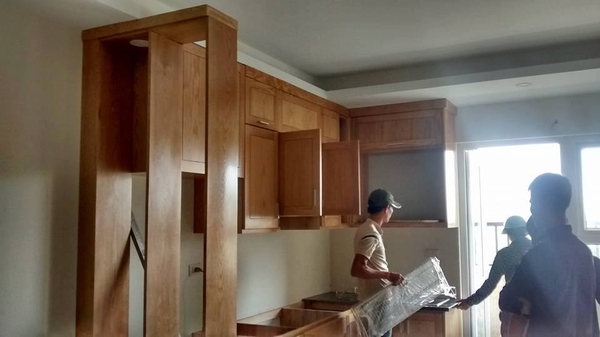 Tủ bếp gỗ tần bì kiểu dáng hiện đại bền đẹp