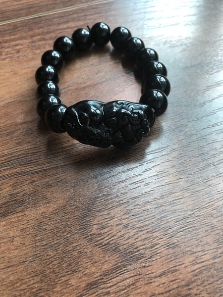 Vòng Tay Tỳ Hưu - 14 viên 1 mặt - Đen