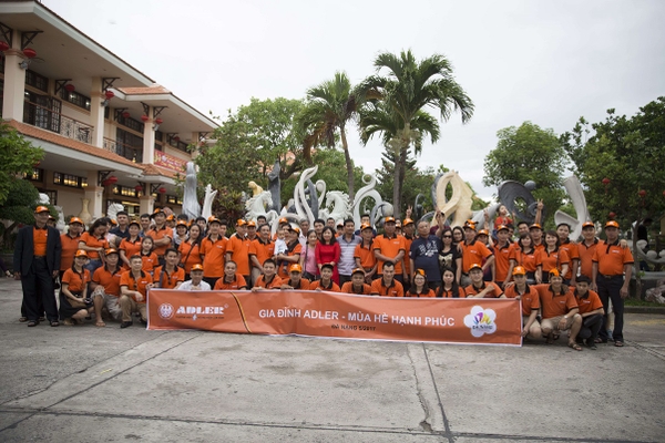 HỐI HẢ NHỮNG CÔNG TRÌNH CUỐI NĂM CÙNG BẢN LỀ SÀN ADLER.