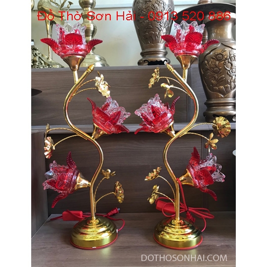 Đèn thờ hoa Sen, loại 3 bông hoa Sen bằng pha lê màu đỏ, cao 55cm