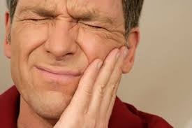 Bệnh răng miệng thường gặp ở người cao tuổi