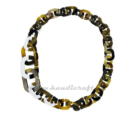 Horn & lacquer necklace