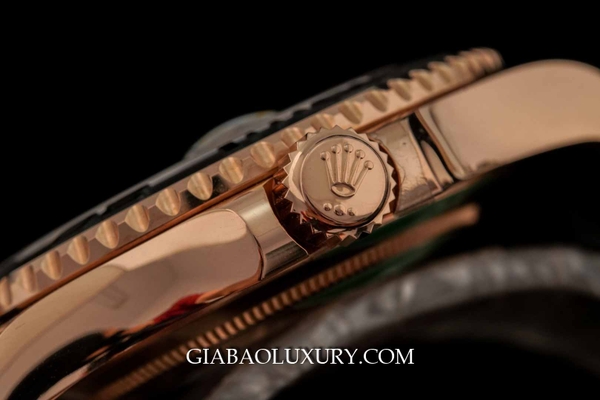 Bí mật về những chấm nhỏ trên núm vặn chỉnh giờ của đồng hồ Rolex Bí mật về những chấm nhỏ trên núm vặn chỉnh giờ của đồng hồ Rolex