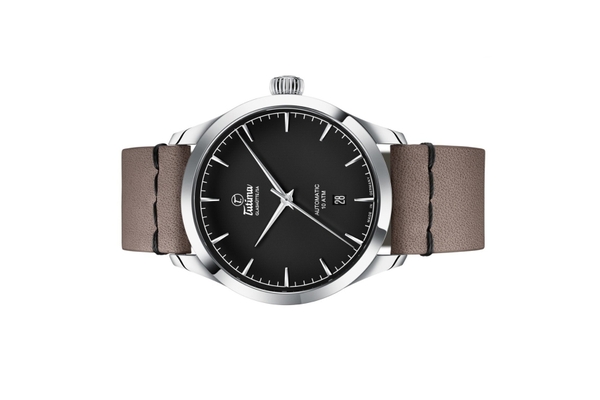 Đồng hồ đeo tay thương hiệu Tutima, dòng sản phẩm Flieger Aero Club, Ref no: 6105-51, mặt số màu đen, size 41mm, máy tự động, vỏ đồng hồ bằng thép không gỉ và dây đeo da Horween, hàng mới 100%