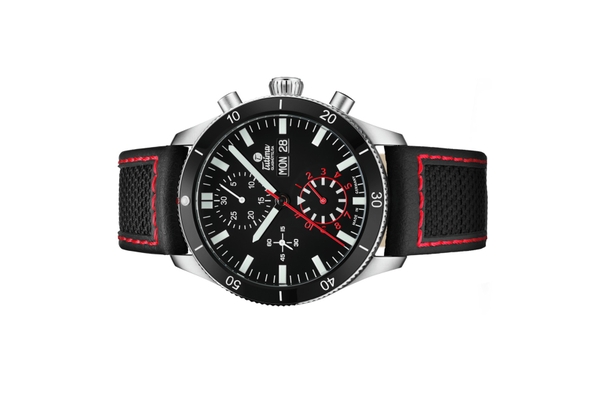 Đồng hồ đeo tay thương hiệu Tutima, dòng sản phẩm Grand Flieger Airport, Ref no: 6407-05, mặt số nhung đen, size 41mm, máy tự động, vỏ đồng hồ bằng thép không gỉ và dây đeo vải Kevlar, hàng mới 100%