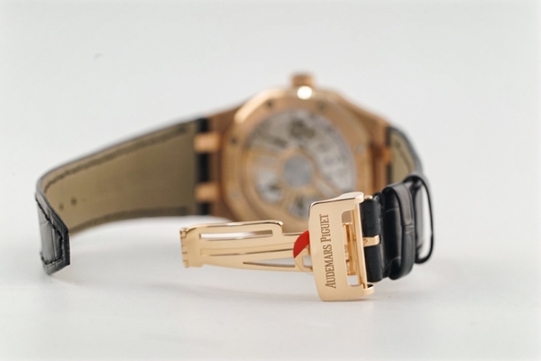 Đồng Hồ Audemars Piguet Royal Oak 15500OR.OO.D002CR.01