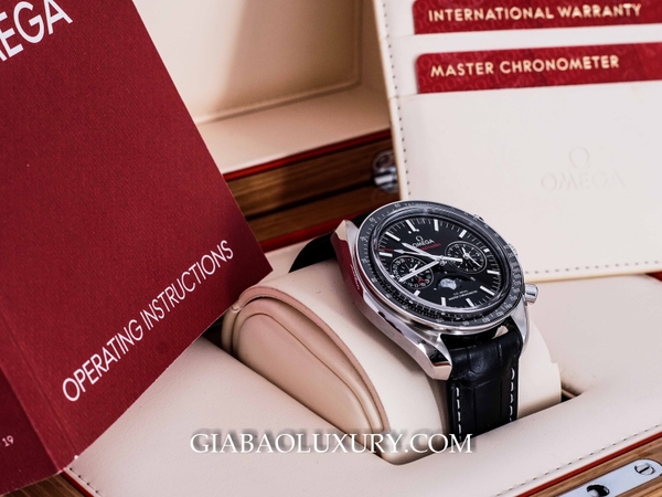 Đồng Hồ Omega Speedmaster Moonwatch Co-Axial Master Chronometer Moonphase Chronograph 44.25mm 304.33.44.52.01.001