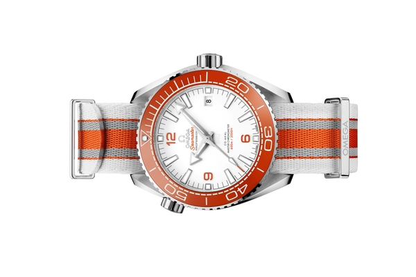 Đồng Hồ Omega Seamaster Planet Ocean 600m 43.5mm 215.32.44.21.04.001