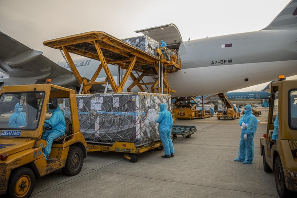 Vaccine của AstraZeneca: Mức độ hiệu quả qua các thử nghiệm trên toàn cầu