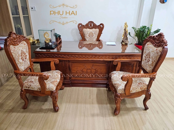 Bàn Làm Việc Lãnh Đạo Gỗ Mẫu Hoa Lá Tây Đẹp