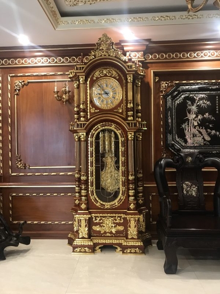 đồng hồ gỗ cổ điển giả cơ