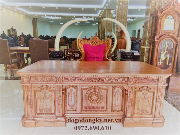 bàn làm việc trống đồng