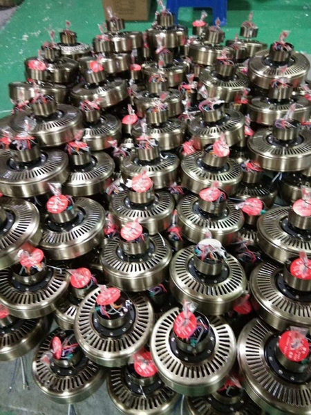 QUẠT TRẦN ĐÈN AT01