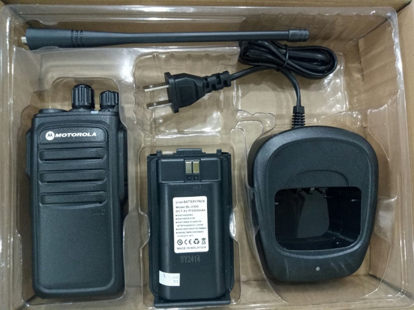 Máy bộ đàm MOTOROLA CP1890