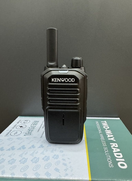 Máy bộ đàm Kenwood T67