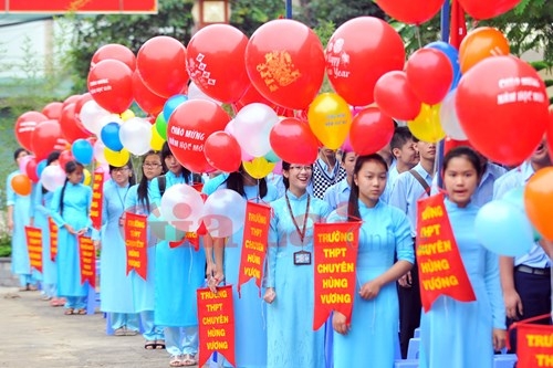 Chào mừng năm học mới 2017 -2018 .