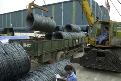 Thép nội đối mặt với sức ép cạnh tranh từ thép ngoại