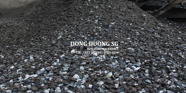 Giá quặng sắt tại Trung Quốc ngày 23/8 giảm do hoạt động bán tháo thép