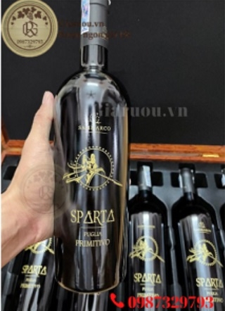 Rượu vang nút bần và rượu vang nút vặn, loại nào ngon hơn?