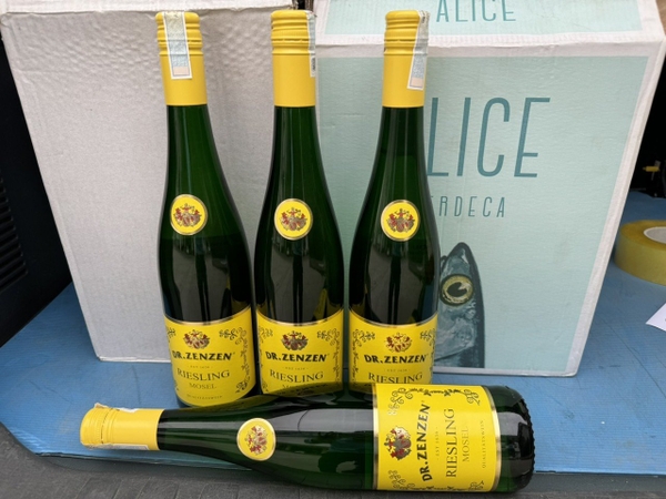 TẠI SAO CHAI RƯỢU VANG DR.ZENZEN RIESLING LẠI ĐƯỢC NHIỀU NGƯỜI THÍCH