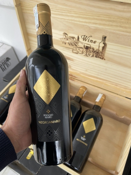 GIÁ RƯỢU VANG Ý 16,5 ĐỘ POGGIO MARU NEGROAMARO RẺ NHẤT