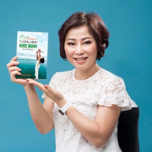 Quay phim và livestream sự kiện ra mắt sách