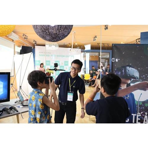 Quay sự kiện trải nghiệm công nghệ tại Học viện TEKY - Hà Nội