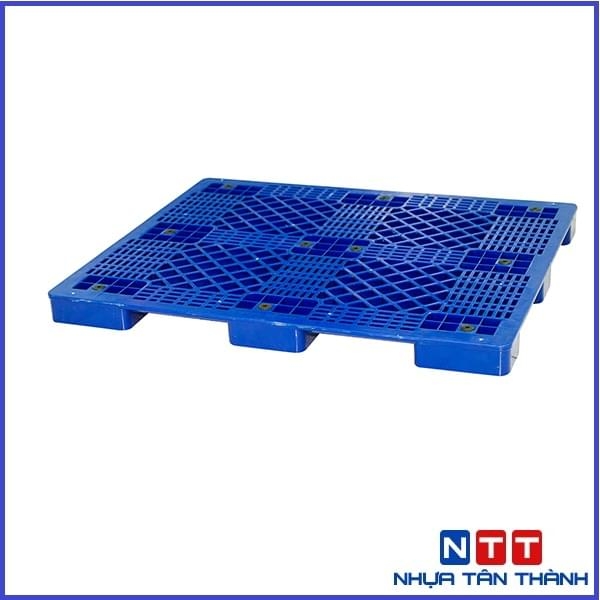 Pallet nhựa cũ