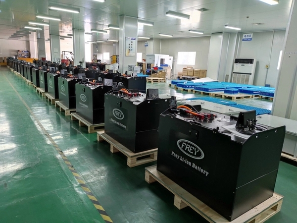 Top 5 ắc quy Lithium cho xe nâng tốt nhất hiện nay