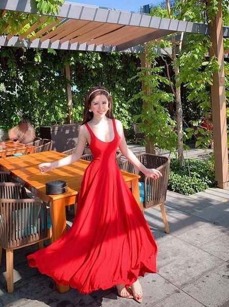 Cách chọn váy maxi cho nàng chân ngắn