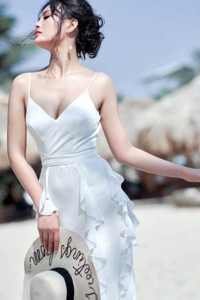 Cách chọn váy maxi cho nàng chân ngắn