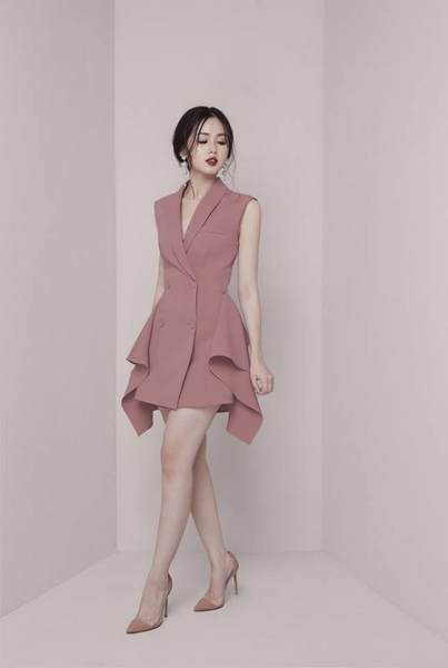 Đầm công sở đẹp cho người béo bụng giúp che trọn vẹn khuyết điểm