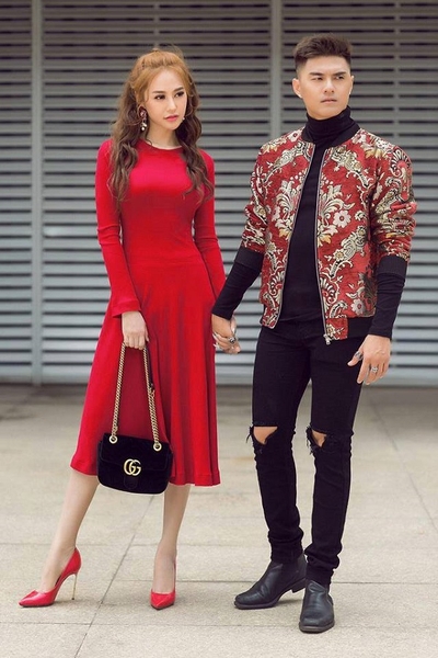 Những mẫu đầm dự tiệc đẹp không thể thiếu trong tiệc Giáng Sinh năm nay